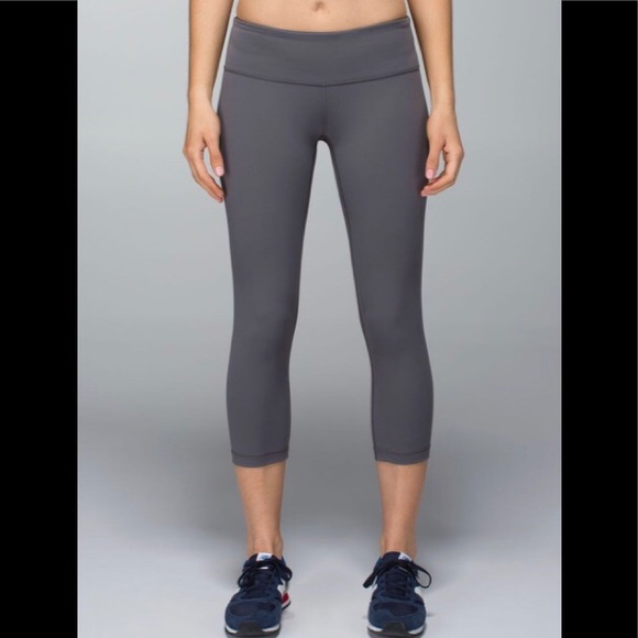 lululemon athletica Pants - Lululemon Wunder Under crop